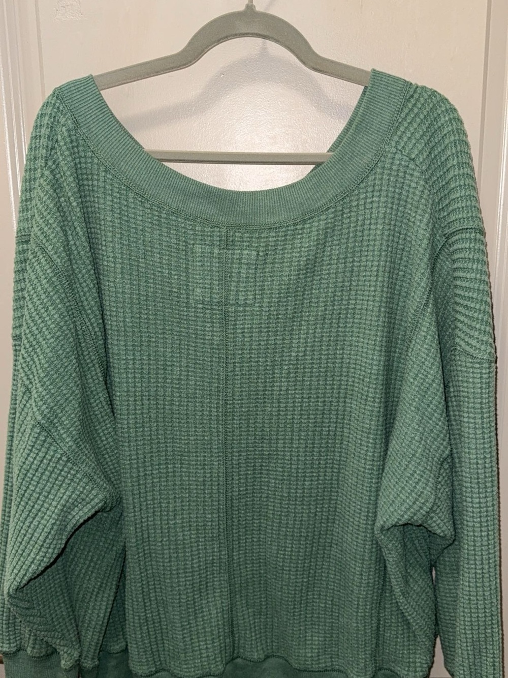American Eagle: Green Ribbed lightweight Sweater, Size M - Picture 2 of 3